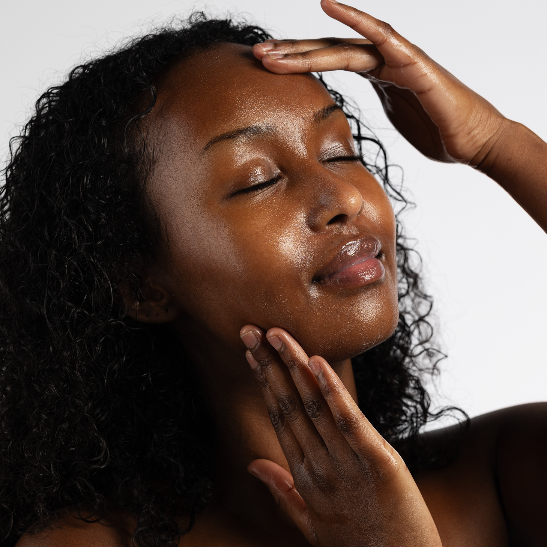 SAMPLE: HYDRATING HYALURONIC SERUM