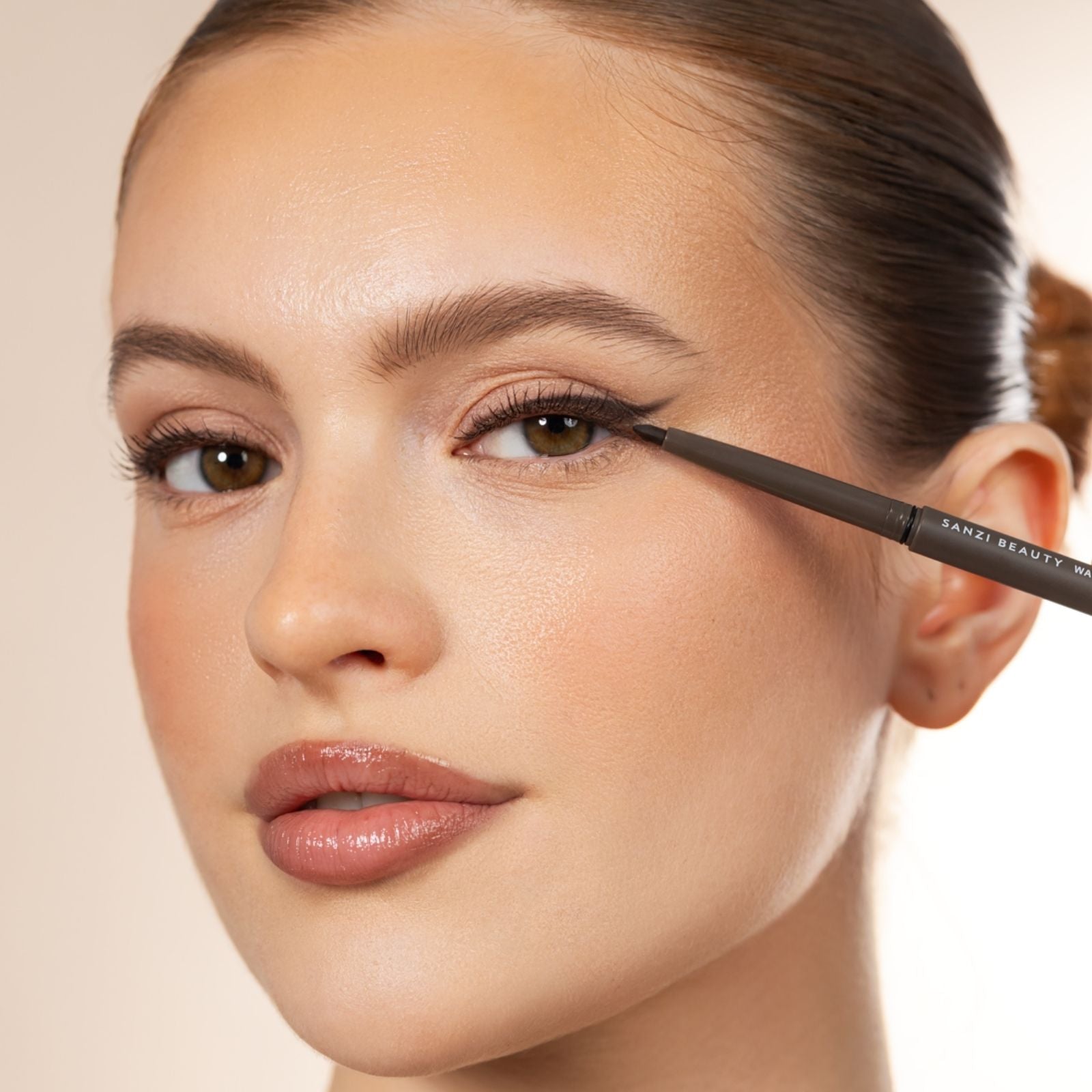 WATERPROOF EYELINER
