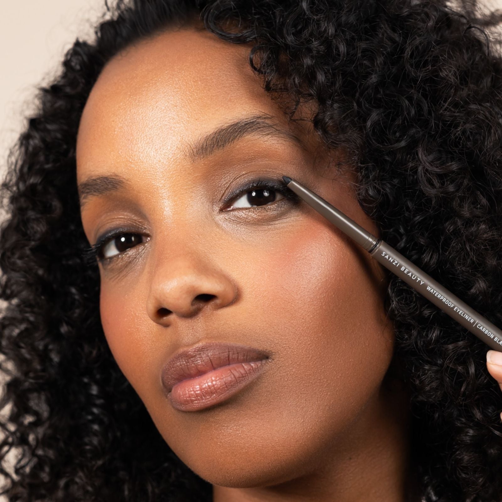 WATERPROOF EYELINER