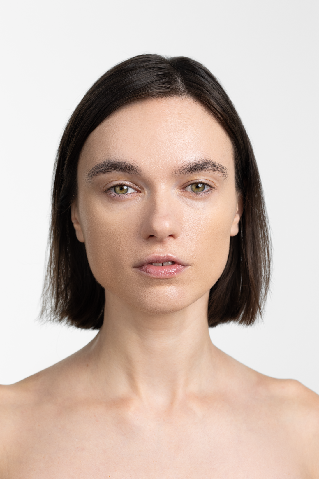 BAKED POWDER MINERAL PIGMENTS - 2. SORTING