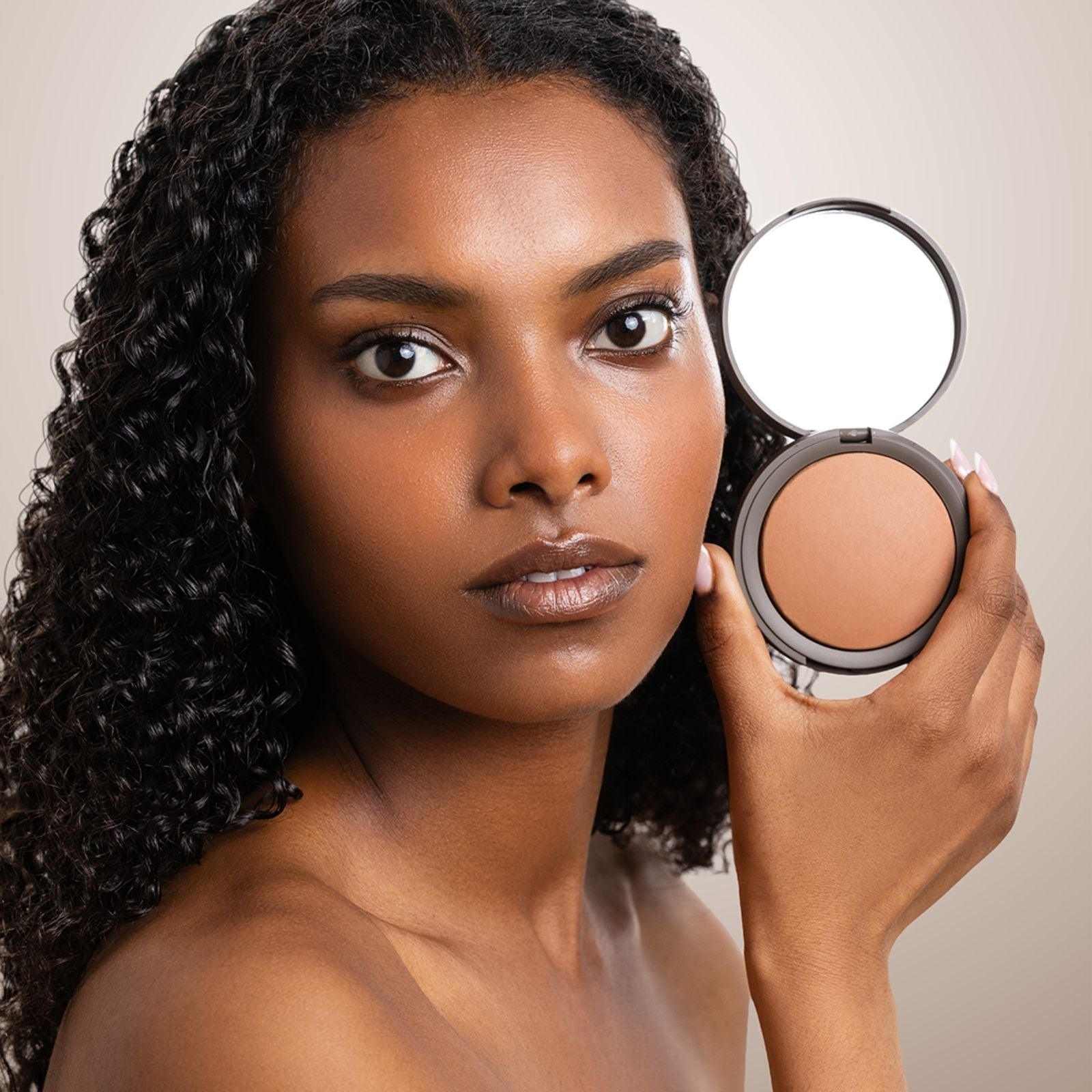 BUNDLE: SILKY BAKED POWDER + KABUKI BRUSH