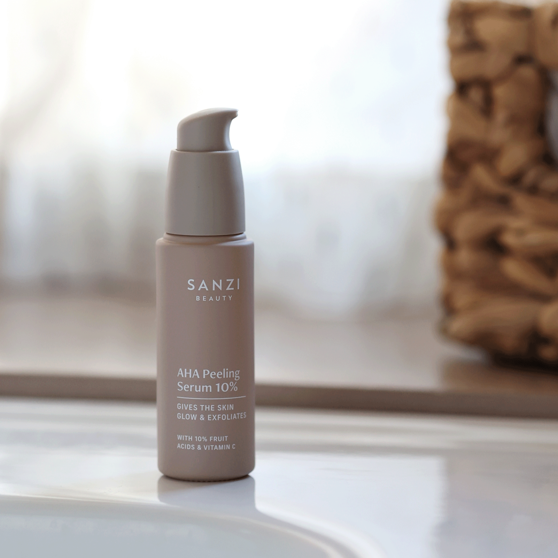 AHA PEELING SERUM 10%