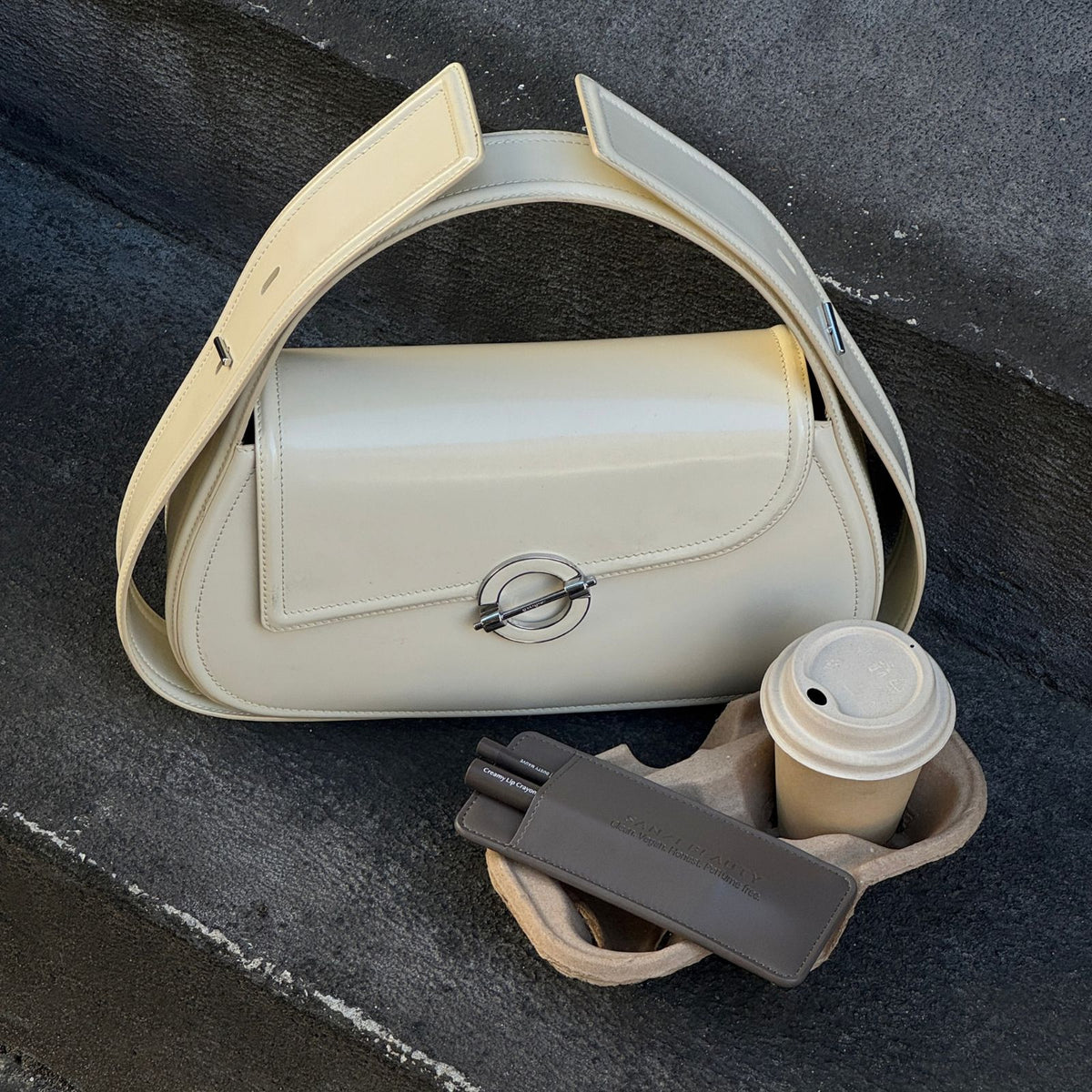 MIRROR LIP CASE