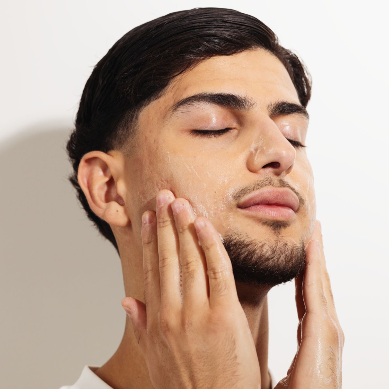 CLEANSING GEL (WITH 5% PHA)