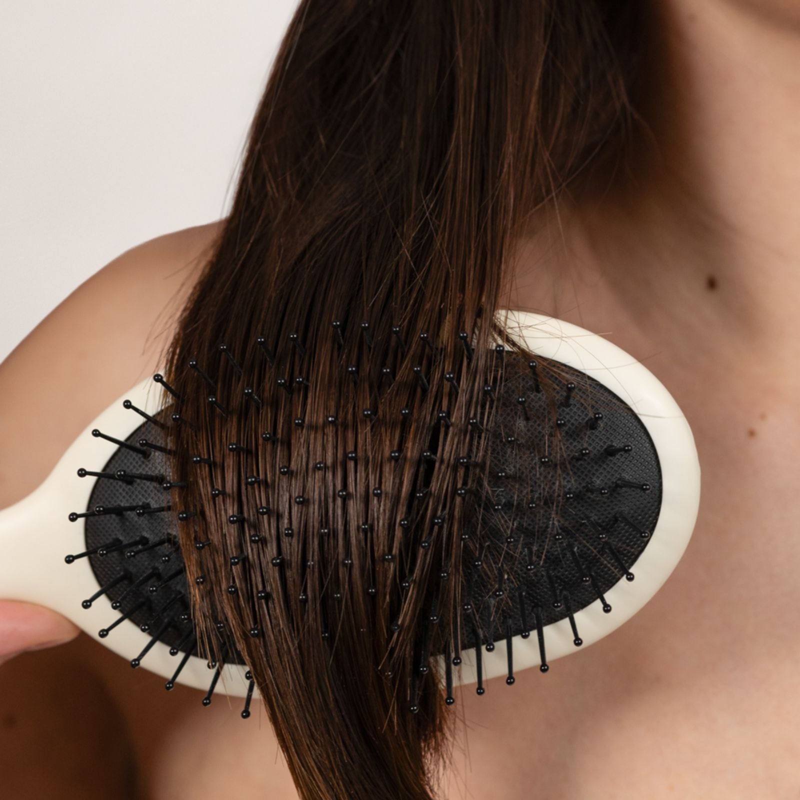 DETANGLING PADDLE BRUSH