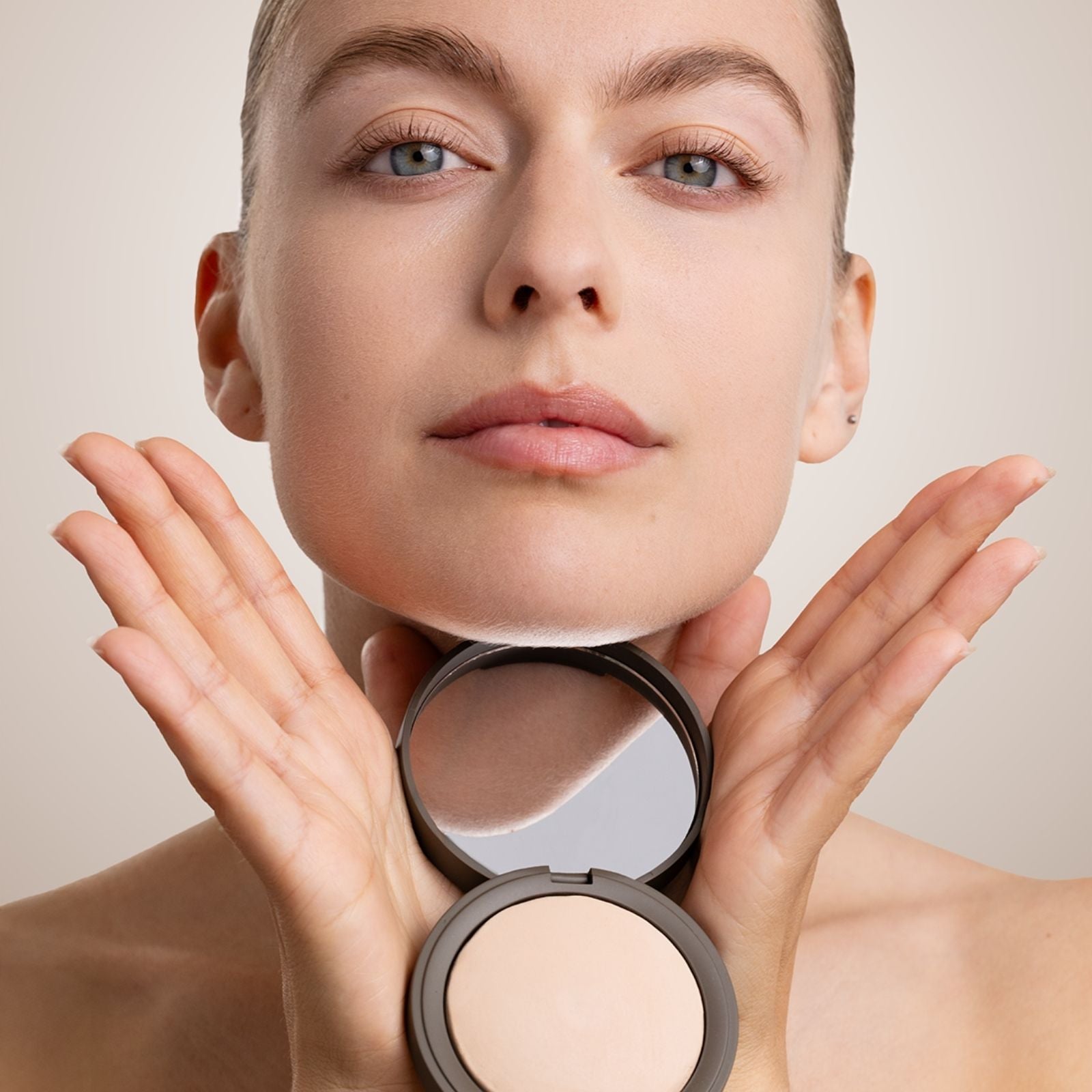 BUNDLE: SILKY BAKED POWDER + KABUKI BRUSH