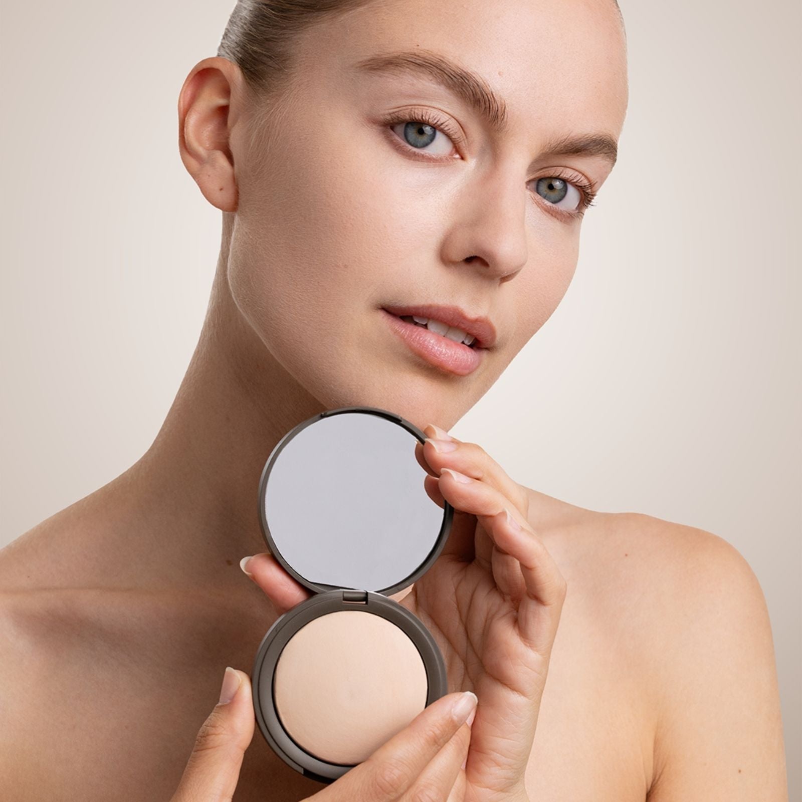 BUNDLE: SILKY BAKED POWDER + KABUKI BRUSH